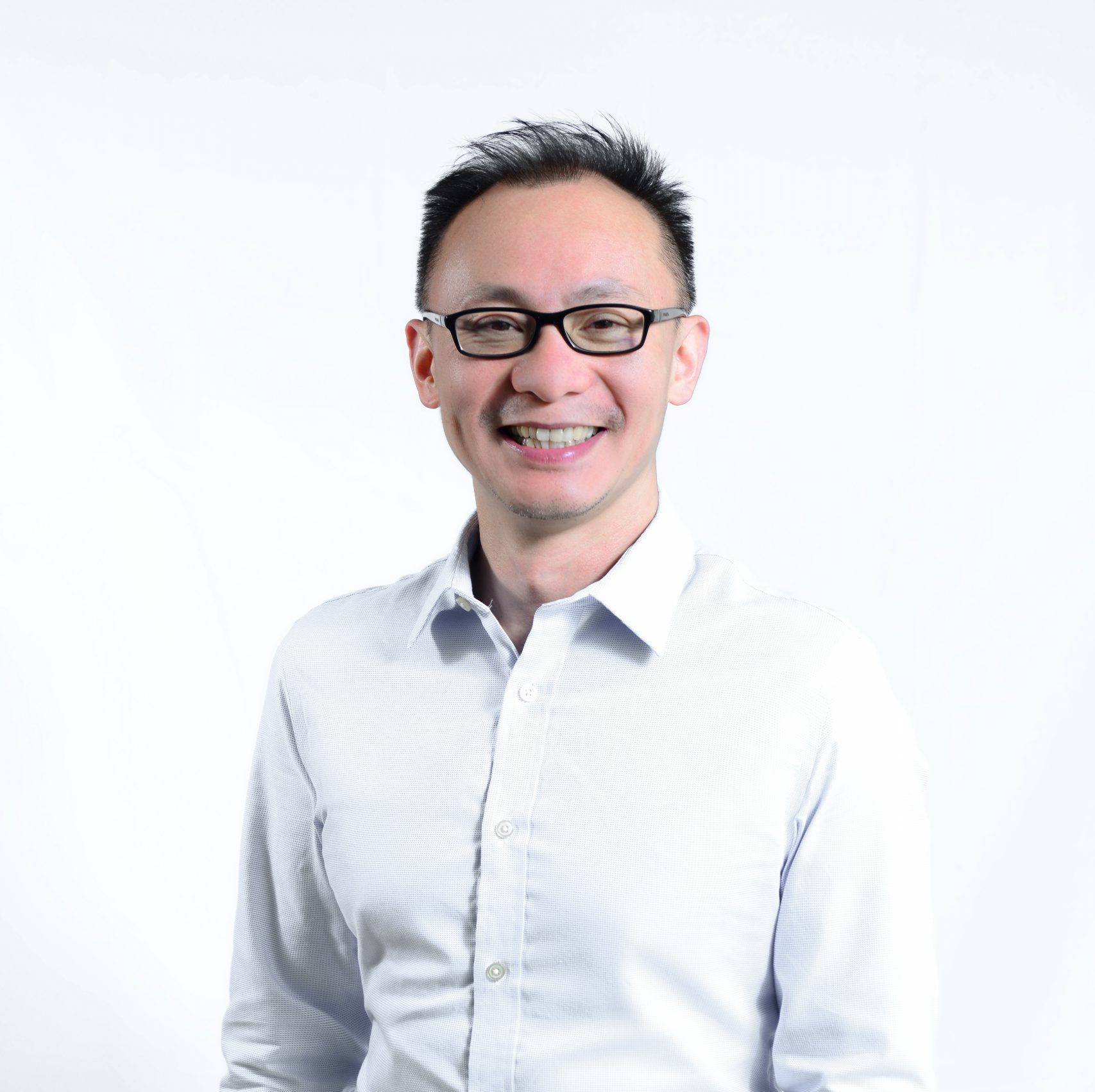 羅子亮 Robert Lo 羅子亮 Robert Lo